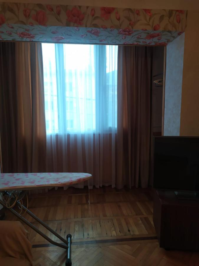Квартира В Гаграх Apartment Ngoại thất bức ảnh